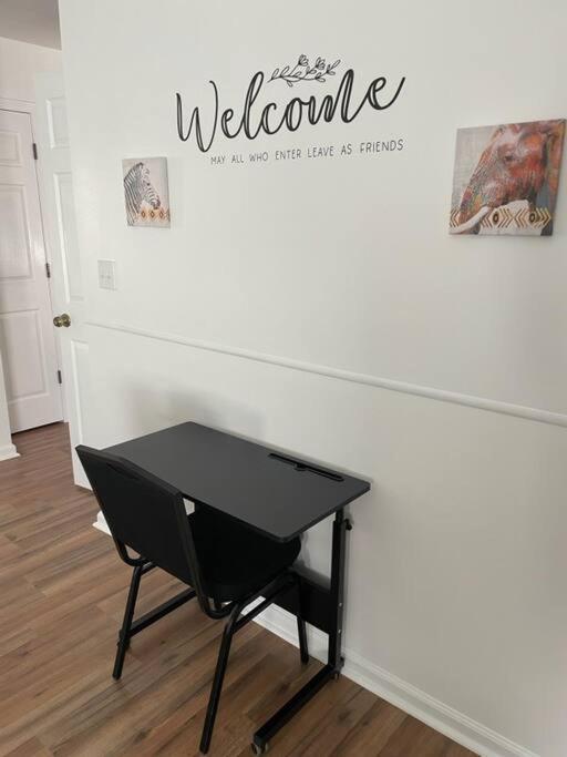 Modern Home Steps To Historic Downtown ソールズベリー エクステリア 写真